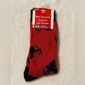 Valentine’s Day Cupid with Bow in Black on Red Background Men’s Crew Socks